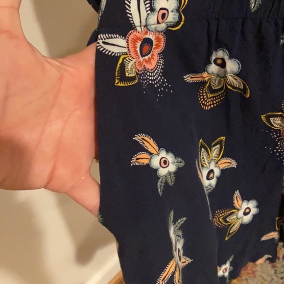 LOFT Floral Romper - Small - Picture 2 of 7